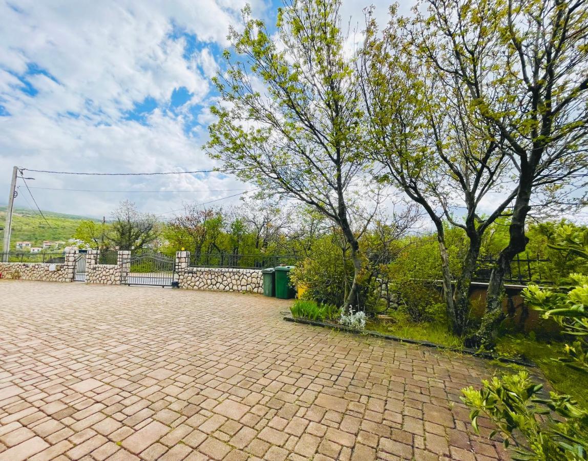 Apartments Villa Antonia Ядраново Экстерьер фото