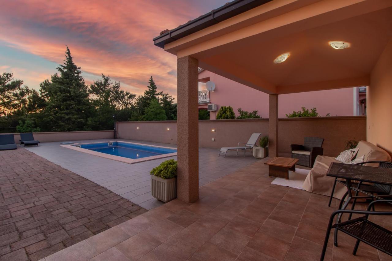 Apartments Villa Antonia Ядраново Экстерьер фото