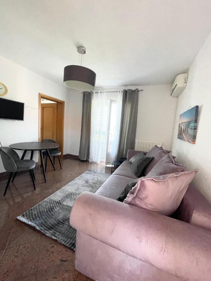 Apartments Villa Antonia Ядраново Экстерьер фото